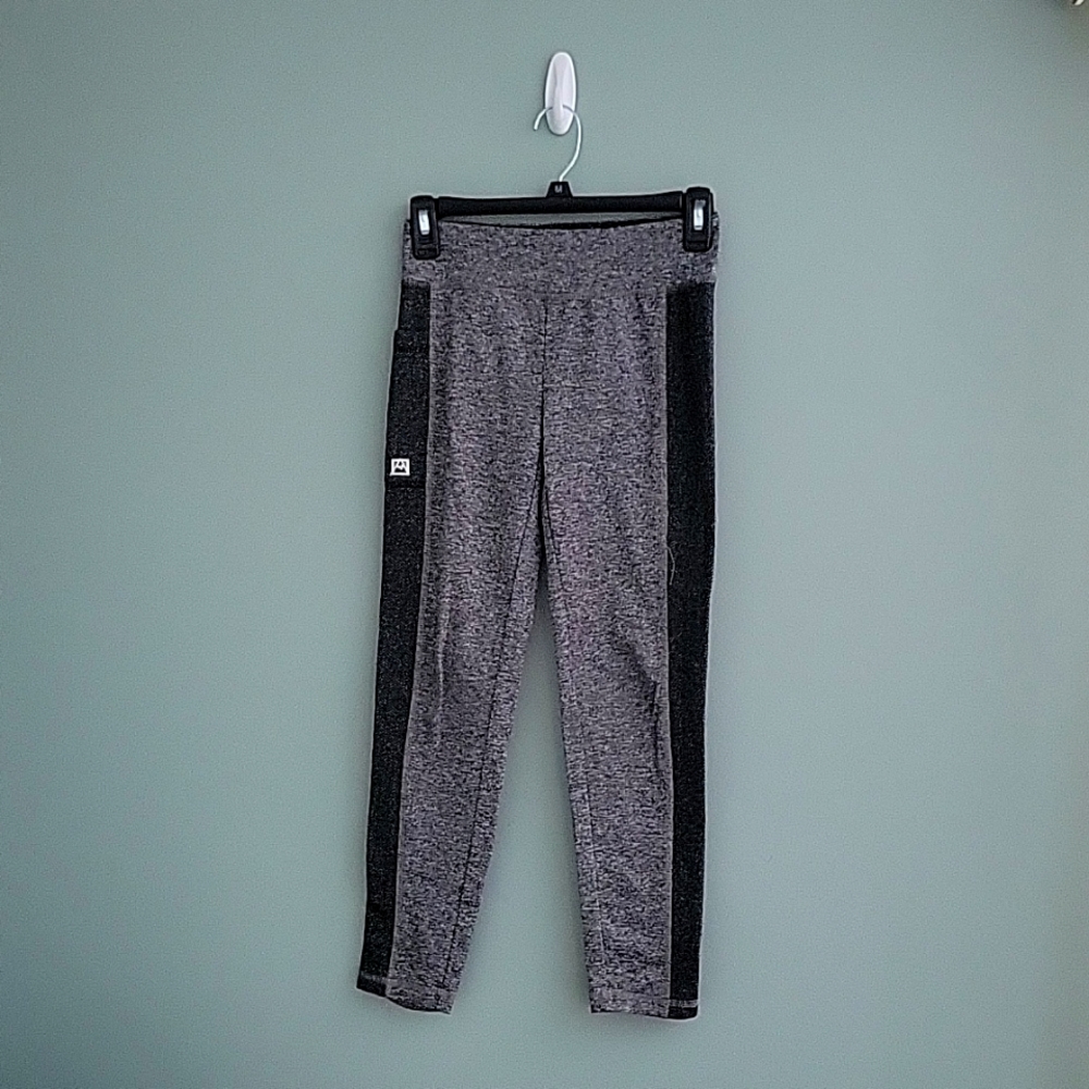Avalanche brand girls leggings size 10/12